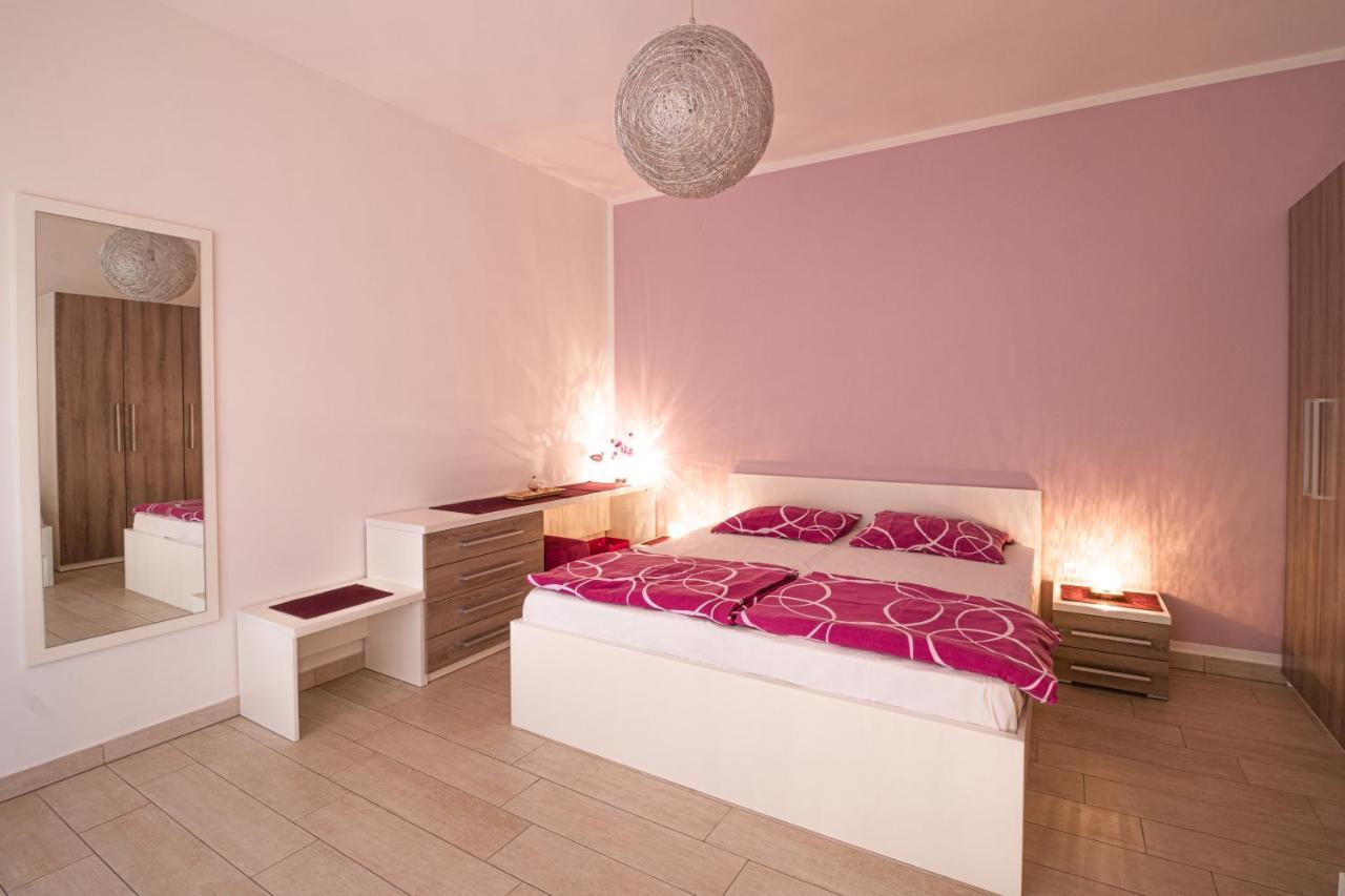 Apartments Sandra Kornic