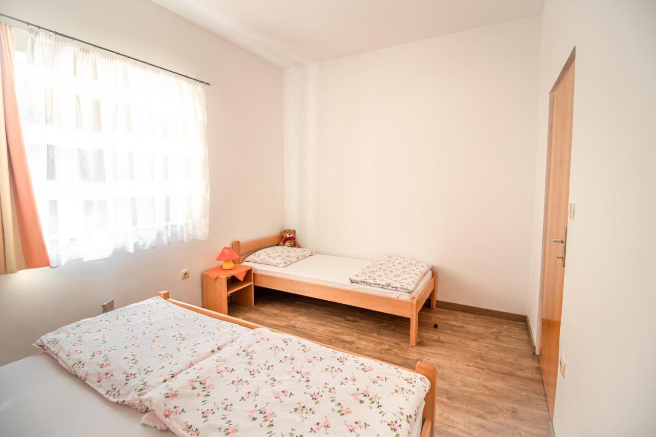 Apartment Apartments Sandra