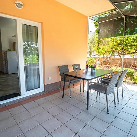 Apartments Sandra Kornic Exterior photo